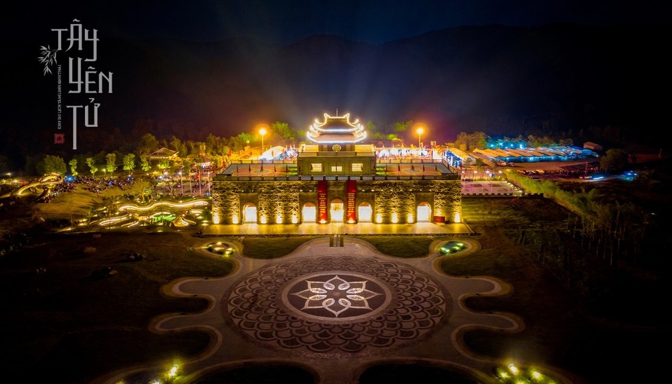 Chùa Đồng, ngôi chùa bằng đồng lớn nhất Việt Nam, tọa lạc trên đỉnh Yên Tử