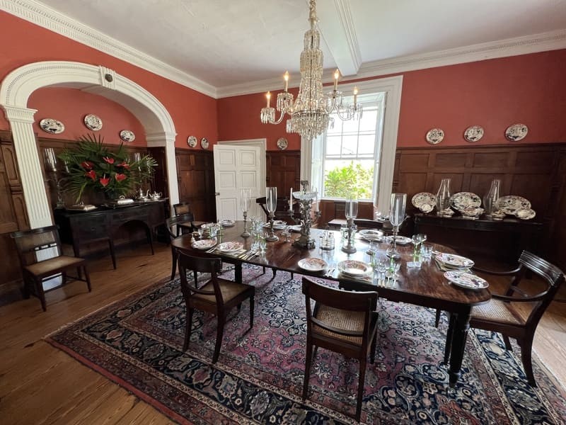 Tu viện Thánh Nicholas là một trong những tòa nhà kiến trúc ấn tượng nhất đảo quốc Barbados