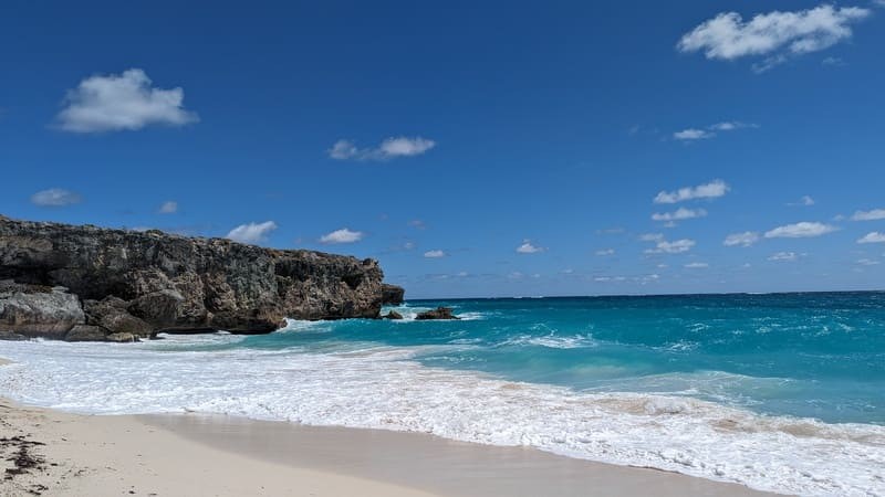 Bottom Bay tại Barbados là một trong những vịnh biển ấn tượng nhất đảo quốc này