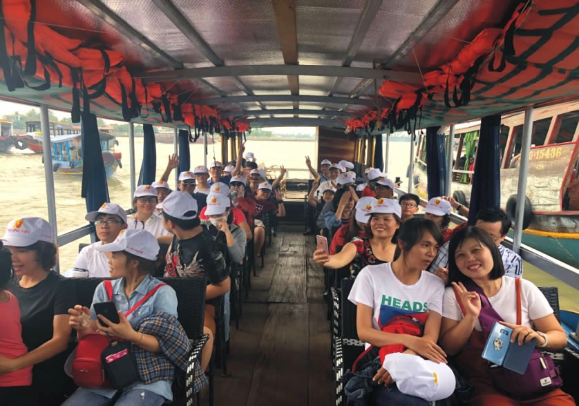 Tàu du ngoạn trên sông Tiền trong tour miền Tây