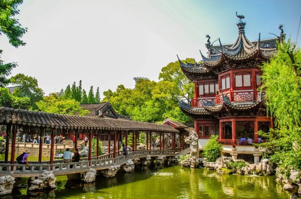Cảnh quan hài hòa bên trong Vườn Dự Viên (Yuyuan Garden)