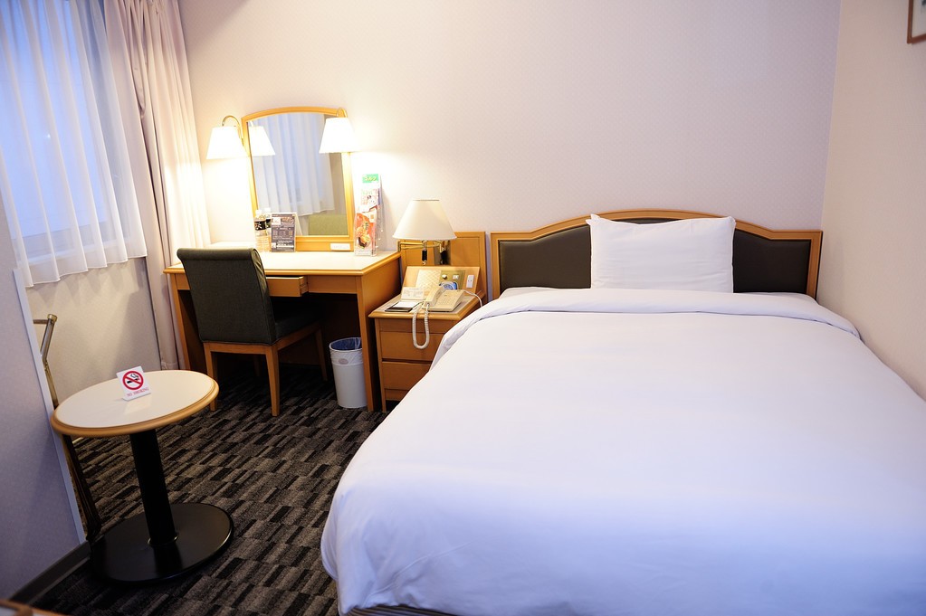 Phòng nghỉ hiện đại, tiện nghi tại khách sạn Sunroute Taipei.