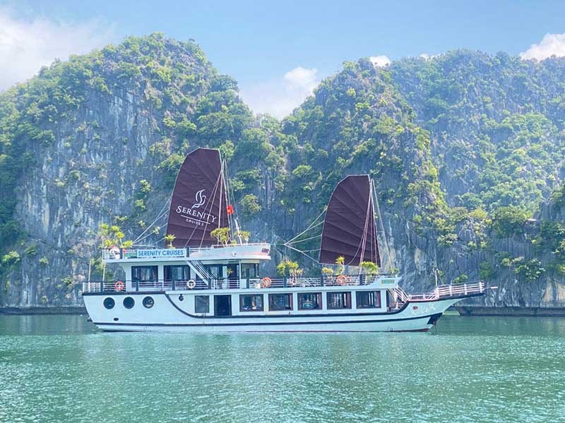 Du thuyền Serenity Premium