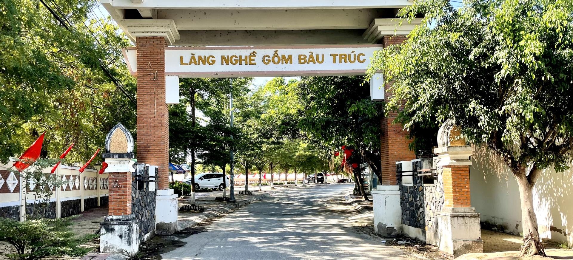 Làng gốm Bàu Trúc, nơi lưu giữ nghề gốm truyền thống Chăm