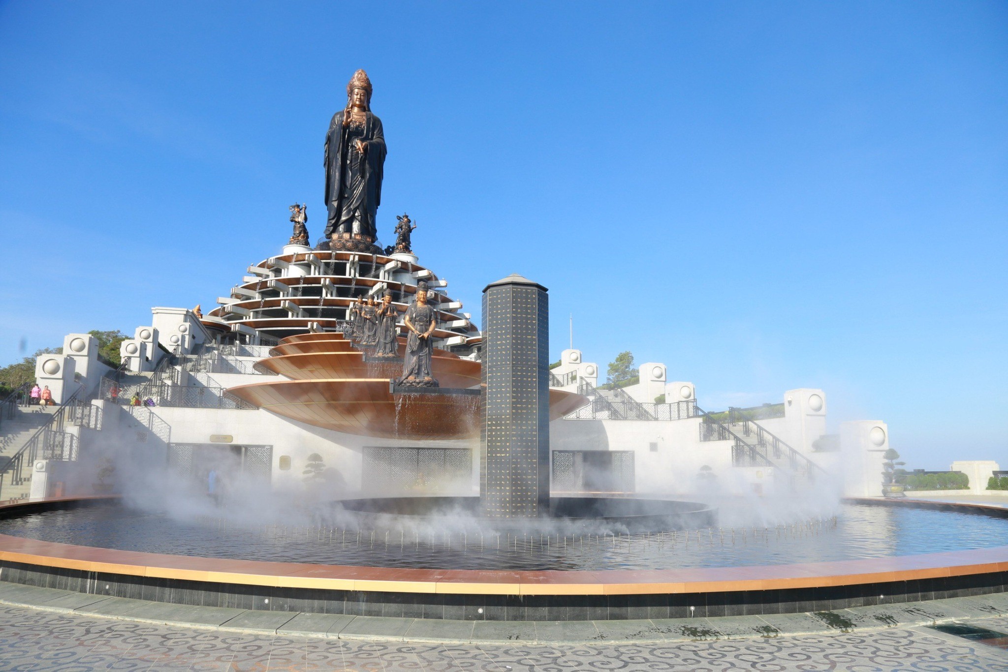 Hình ảnh khác của Tượng Phật Bà Tây Bổ Đà Sơn