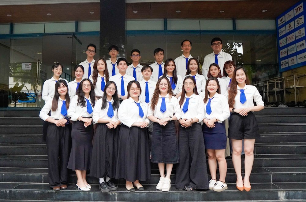 Đội ngũ chuyên gia tư vấn thủ tục visa Việt Nam