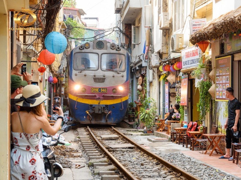 Trải nghiệm di chuyển bằng tàu hỏa từ Nam Định đến Ga Thanh Hóa