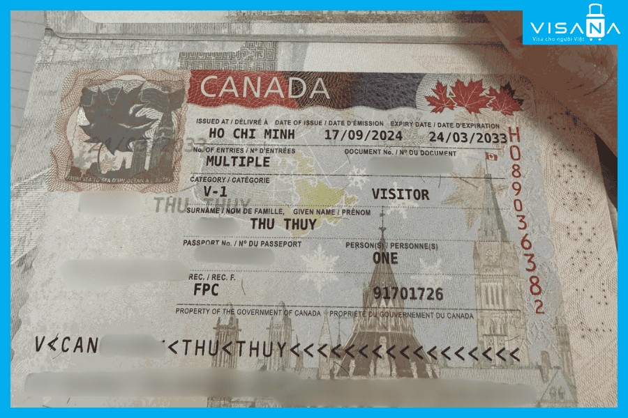 Hình ảnh minh họa visa Canada với thông tin đã được làm mờ