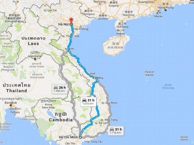 Di chuyển từ TP. Hồ Chí Minh ra Hà Nội bằng Quốc lộ 1A.