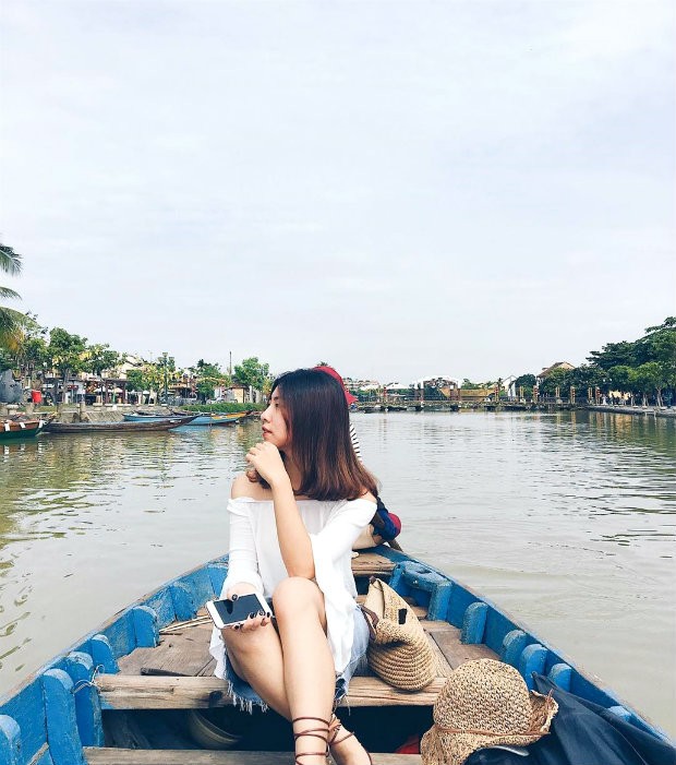 Ngoạn cảnh dòng sông Hoài.