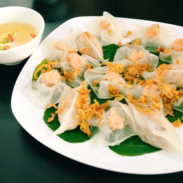 Bánh bao bánh vạc - Món ăn được nhiều khách du lịch yêu thích.