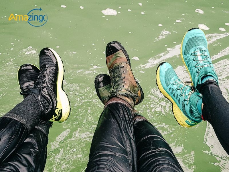 Chuẩn bị giày thể thao để khám phá hang động