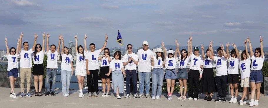 Đội ngũ Tân Văn Lang