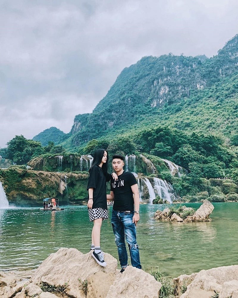 Biển chỉ dẫn đường lên Cao Bằng