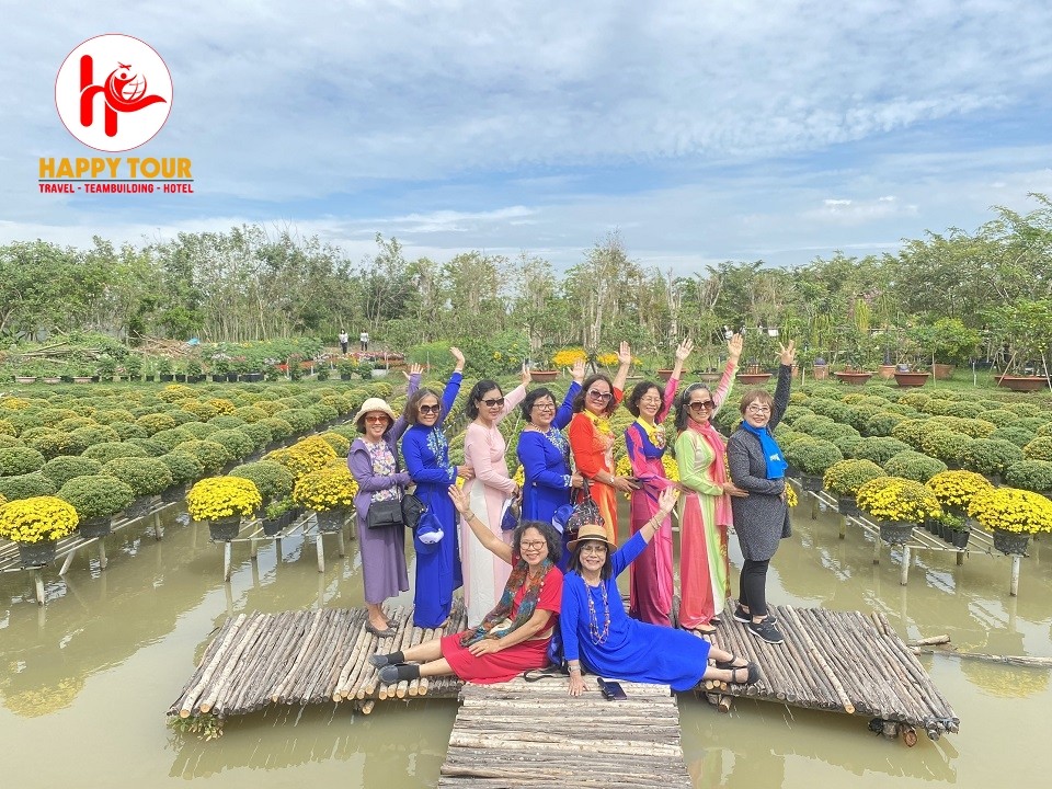 Tiểu cảnh Check-in ấn tượng tại Vườn Hồng Tư Tôn