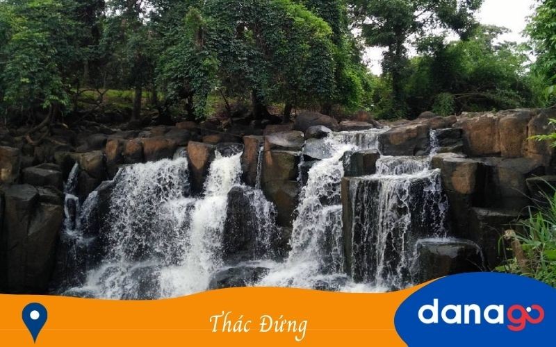 Vẻ đẹp của Thác Đứng