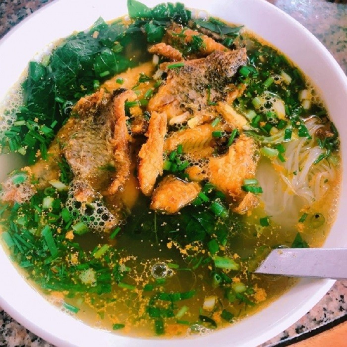 Canh cá Quỳnh Côi - Món ăn trứ danh của vùng đất lúa.