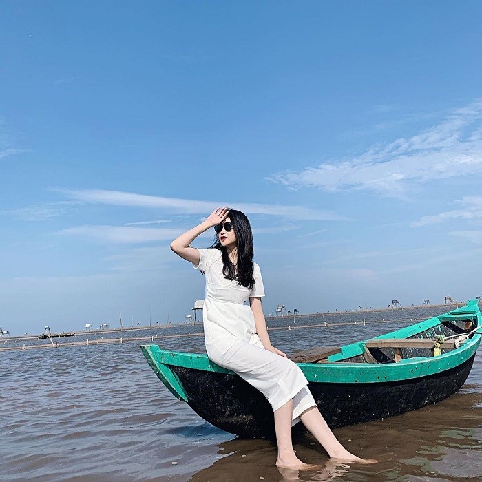 Hoàng hôn rực rỡ tại Đồng Châu, Thái Bình.