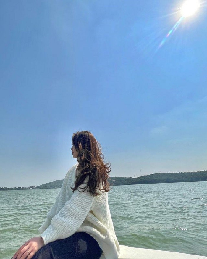 Trải nghiệm đi thuyền trên hồ Đại Lải