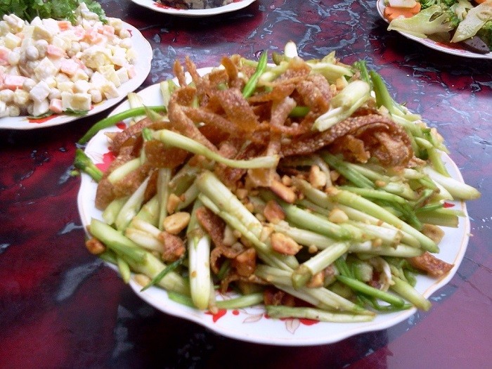 Nộm ngó cần - hương vị ẩm thực Vĩnh Phúc