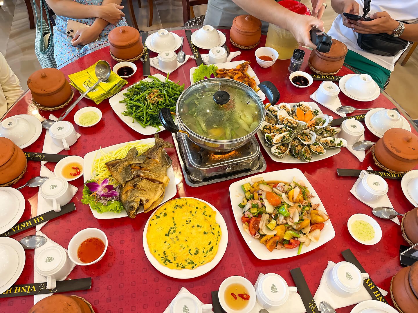 Hình ảnh thực đơn tại nhà hàng Resort Vĩnh Hy (Tham khảo)