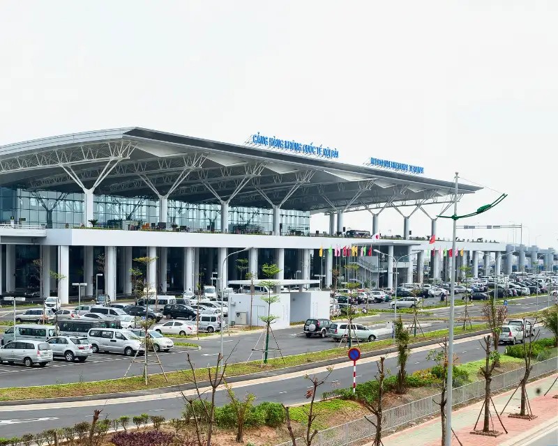 Di chuyển dễ dàng bằng xe buýt đến sân bay Nội Bài