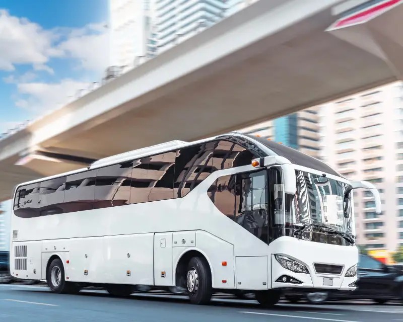Du lịch bằng xe khách rất được du khách hưởng ứng và ủng hộ