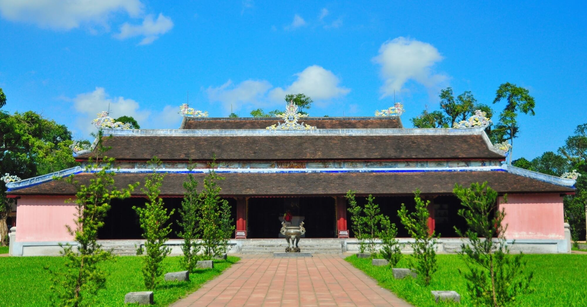 Điện Đại Hùng chùa Thiên Mụ