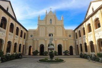 Thiết kế Tiểu chủng viện Làng Sông mang phong cách Gothic