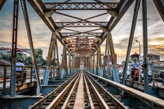 Cầu Long Biên là địa điểm in dấu ấn thời gian
