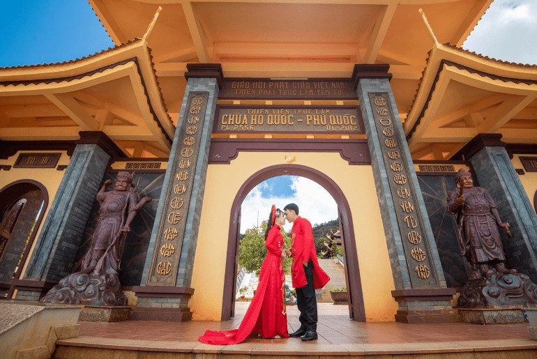 Các góc check-in đẹp tại Chùa Hộ Quốc