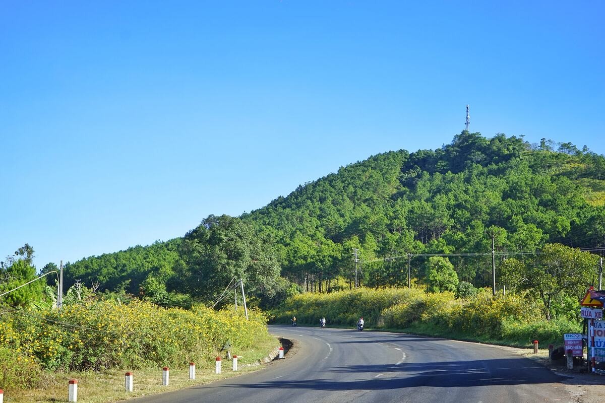 Minh họa truyền thuyết Núi Hàm Rồng