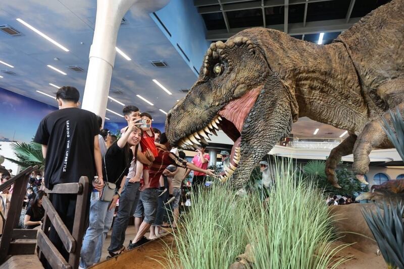 Khám phá thế giới khủng long Dino Cafe độc lạ giữa Sài Gòn 10